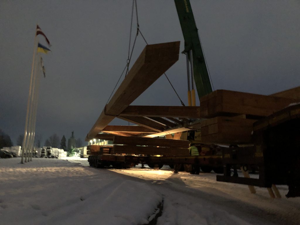 Transportation | ZAZA TIMBER - manufacturing and assembly of a timber bridge in Linköping, Sweden