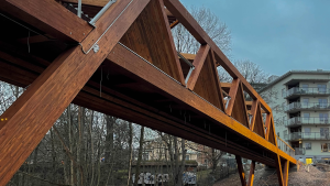 ZAZA TIMBER 2023 - glulam manufacturing and assembly_Emriks bro - timber bridge in Linkoping, Sweden